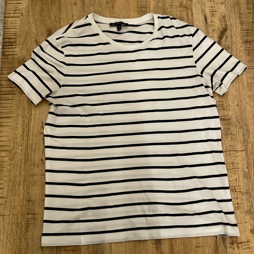 Banana Republic tshirt